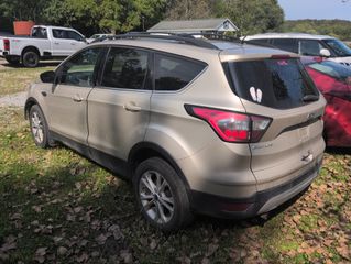 2017 Ford Escape SE - Exterior Rear Left Corner Image